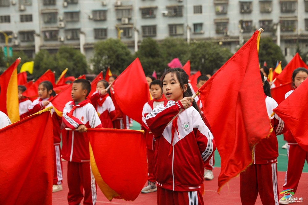 活力田徑 童心飛揚(yáng)——縣第一完小第118屆田徑運(yùn)動會開幕