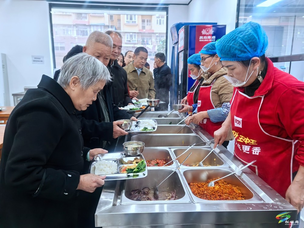 松桃：社區(qū)老年助餐點  守護老年人幸福“食”光