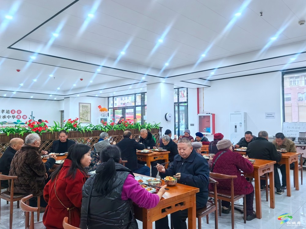 松桃：社區(qū)老年助餐點  守護老年人幸福“食”光