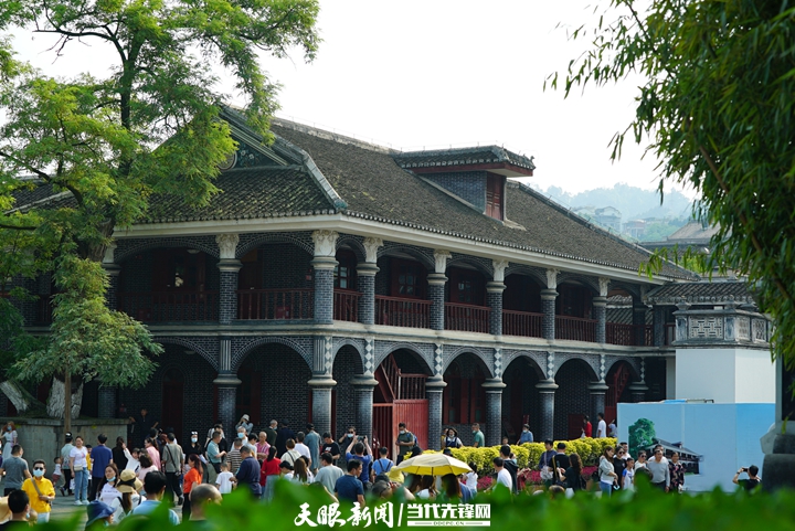 《貴州日報(bào)》刊登乾興平署名文章：振奮精神 不負(fù)春光 全力推進(jìn)貴州高質(zhì)量發(fā)展和現(xiàn)代化建設(shè)｜寫在2024年全國兩會召開之際