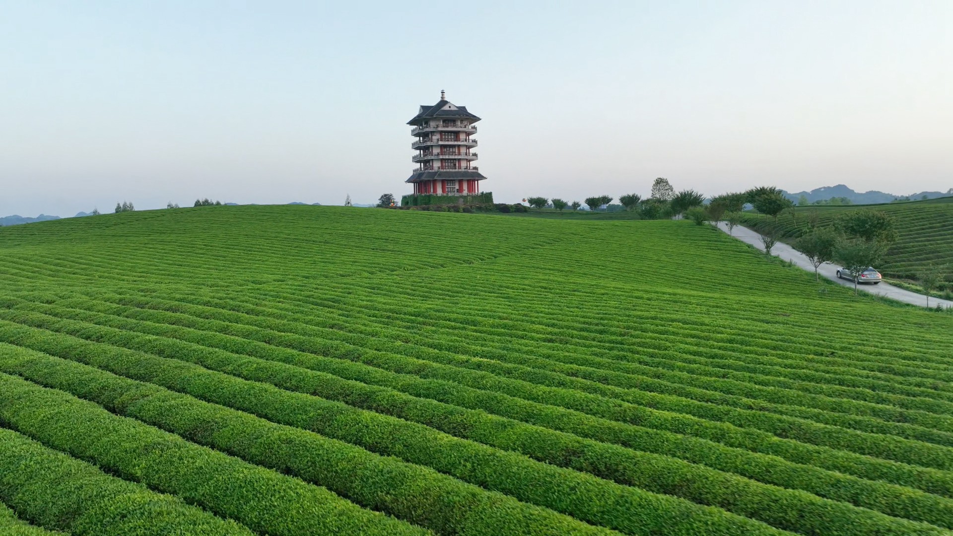 【兩會(huì)·民生新觀察】“黃小西吃晚飯” ！吃的是貴州文旅“長(zhǎng)桌宴”