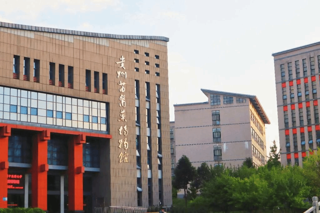 來貴陽，逛高校！說走就走的schoolwalk看這里→