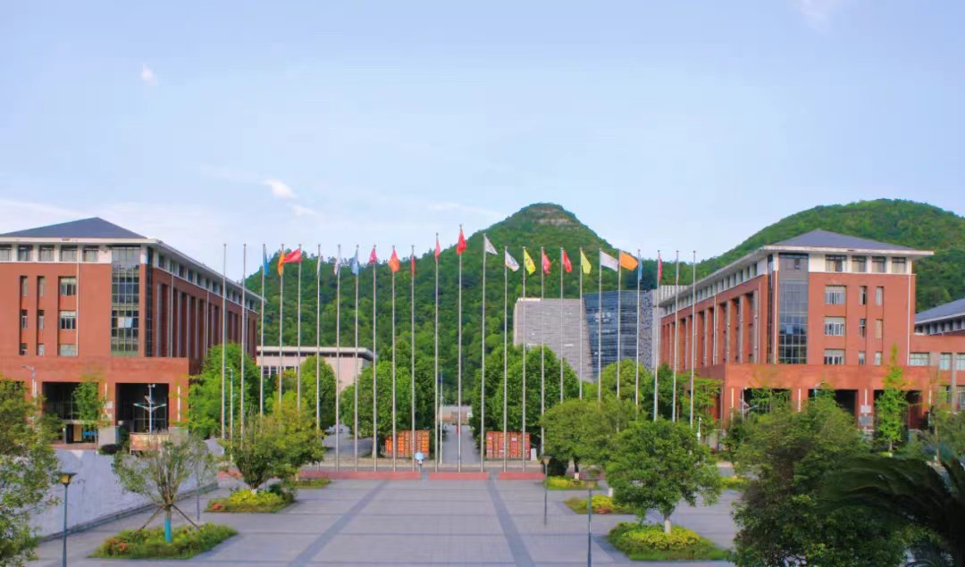 來貴陽，逛高校！說走就走的schoolwalk看這里→