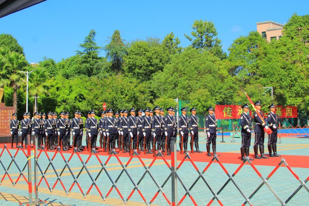 來貴陽，逛高校！說走就走的schoolwalk看這里→