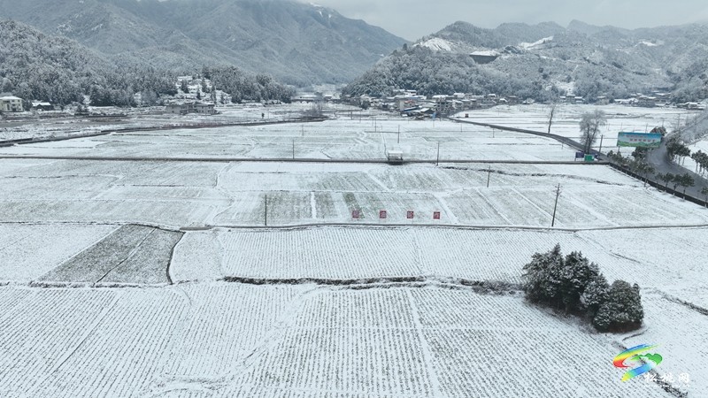 松桃烏羅鎮(zhèn)：雪景圖上新 一大波美景圖來(lái)襲~