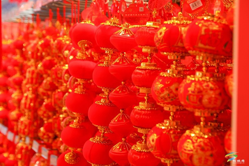 迎新春 辦年貨┃希望精致生活超市“年味兒”十足