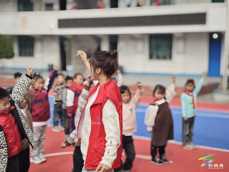 松桃大學生支教團：十三天點亮山區(qū)兒童求知夢想