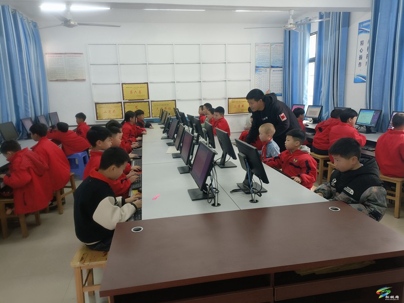 妙隘鄉(xiāng)完小少年宮活動點亮學(xué)生課余生活