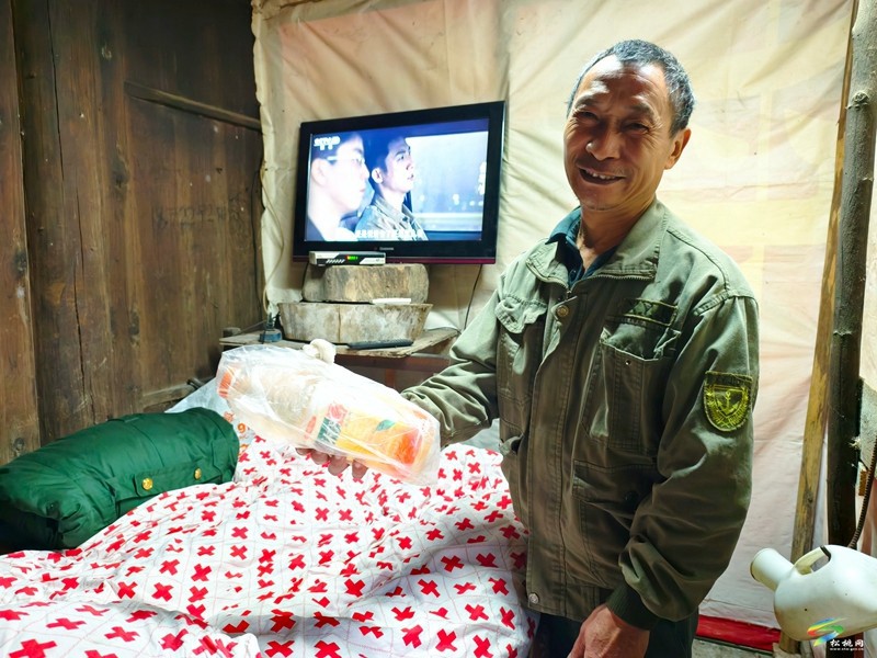 三十余載親情守護(hù)：外甥用愛與責(zé)任譜寫孝心長歌