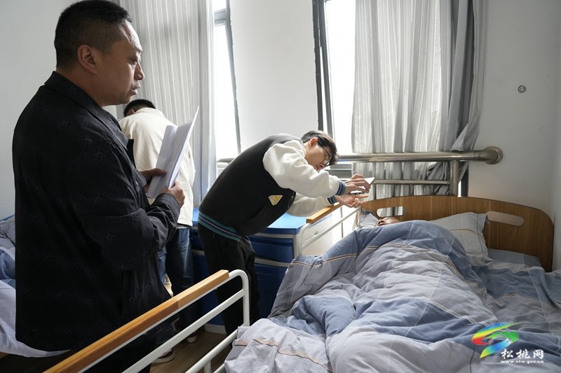 松桃：養(yǎng)老認證送上門  暖心又貼心
