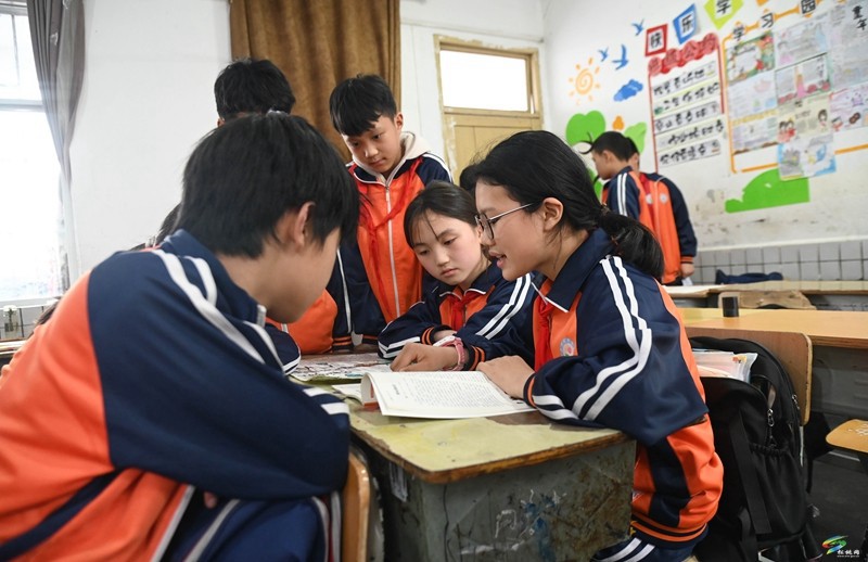 盤信鎮(zhèn)民族完小：濃濃書香滿校園