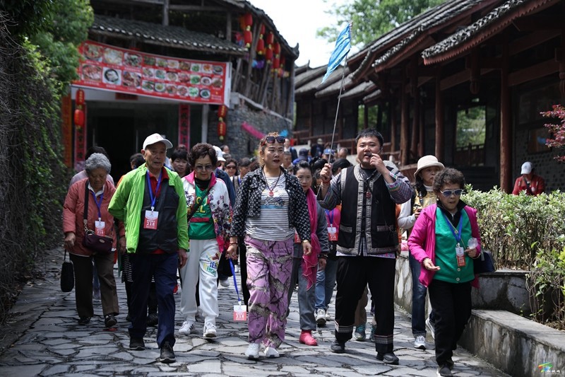 松桃：苗王城非遺體驗(yàn)引熱潮  傳統(tǒng)技藝激活鄉(xiāng)村游