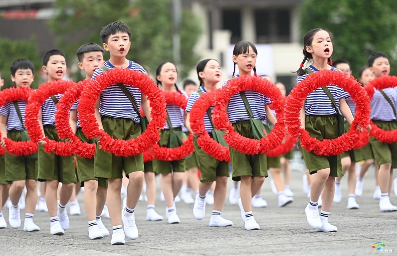 松桃：時光列車駛過童心軌道 繽紛活動點亮六一童趣