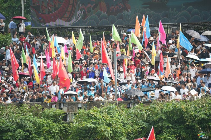 鼓聲雷動展豪情?2025中國傳統(tǒng)龍舟大賽（貴州·銅仁·碧江）預(yù)賽火熱開賽