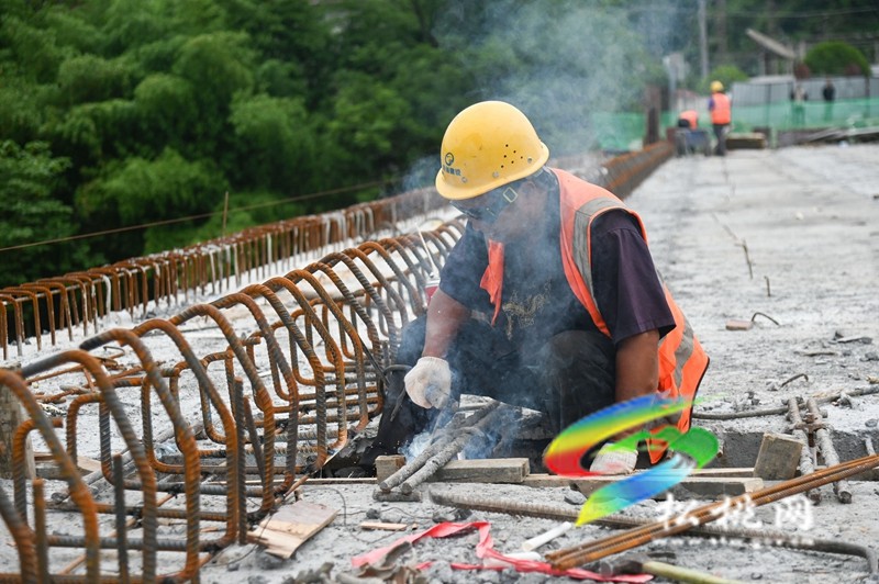 松桃：虎渡口大橋建設(shè)進(jìn)入沖刺階段
