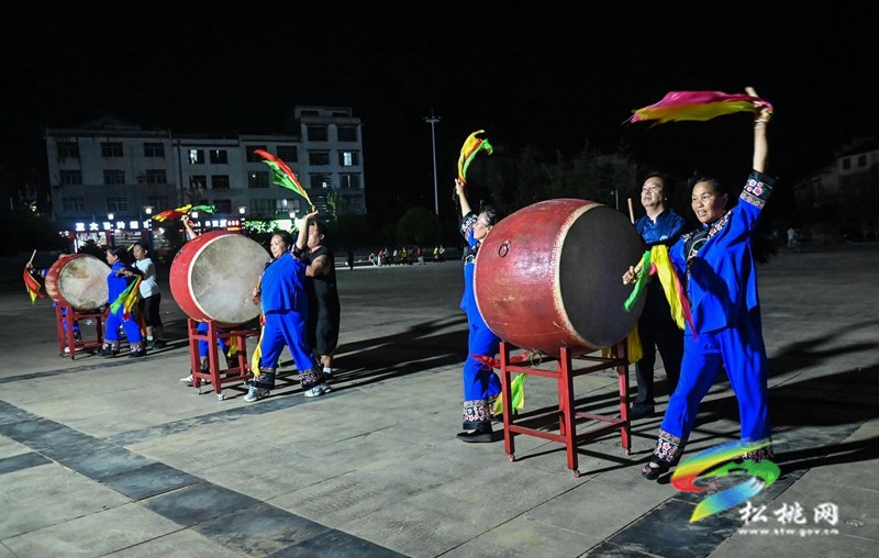 松桃：學(xué)習(xí)花鼓技藝 傳承民族文化