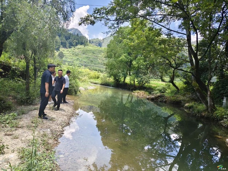 普覺鎮(zhèn)持續(xù)加強高溫天氣河道安全巡查工作