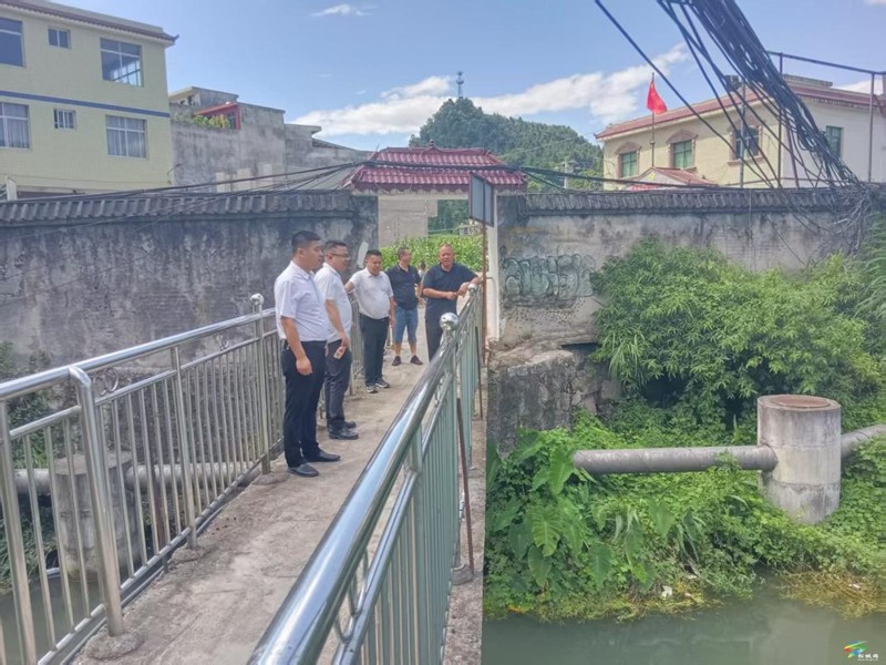 普覺鎮(zhèn)持續(xù)加強高溫天氣河道安全巡查工作