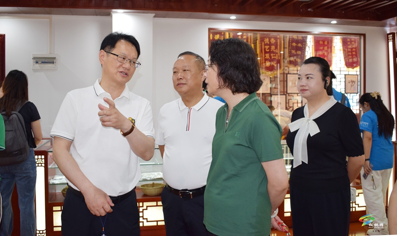 滬黔中醫(yī)藥專家博士團赴我縣開展實踐活動 義診調(diào)研賦能基層醫(yī)療