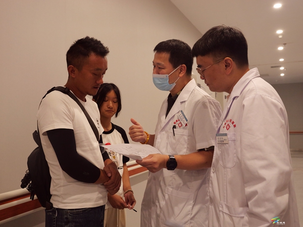 廣東專家現(xiàn)場復(fù)診 為初篩先心病兒童定制“心”方案