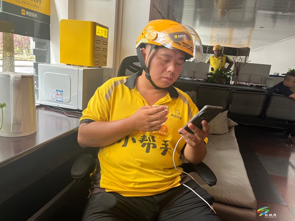 松桃：暖新服務(wù)“零距離” “新”更暖“心”
