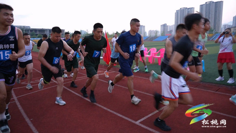 8.1公里+9.8公里 奔跑繪就軍民魚水情
