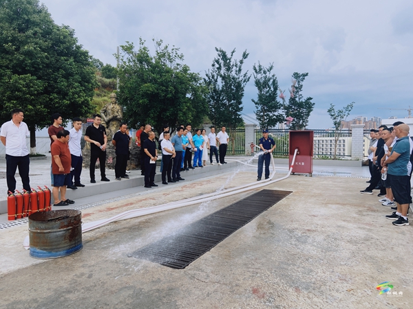 松桃：50名社會(huì)單位負(fù)責(zé)人共學(xué)“消防經(jīng)”