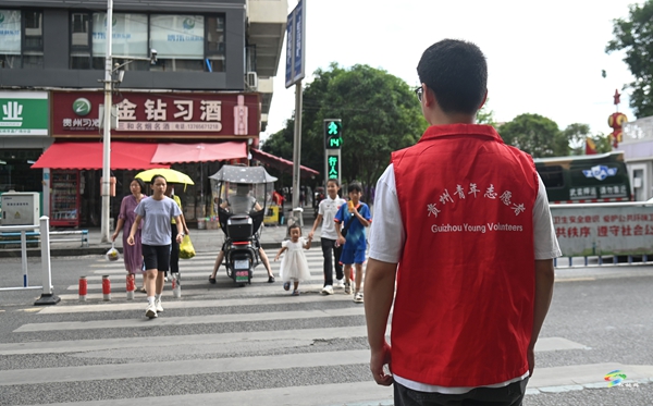 松桃：創(chuàng)建文明城市?志愿者在行動(dòng)