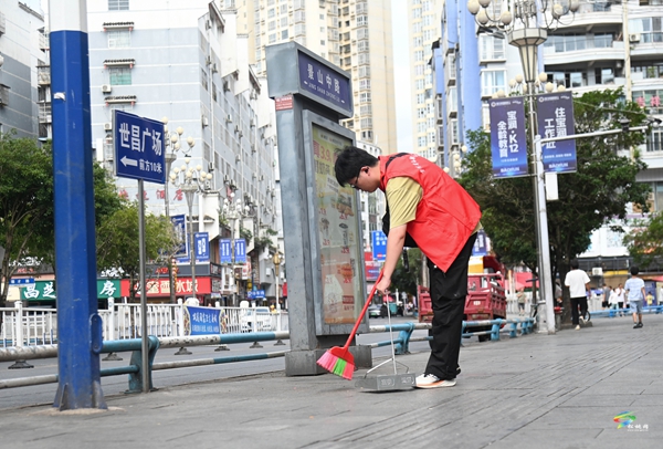 松桃：創(chuàng)建文明城市?志愿者在行動(dòng)