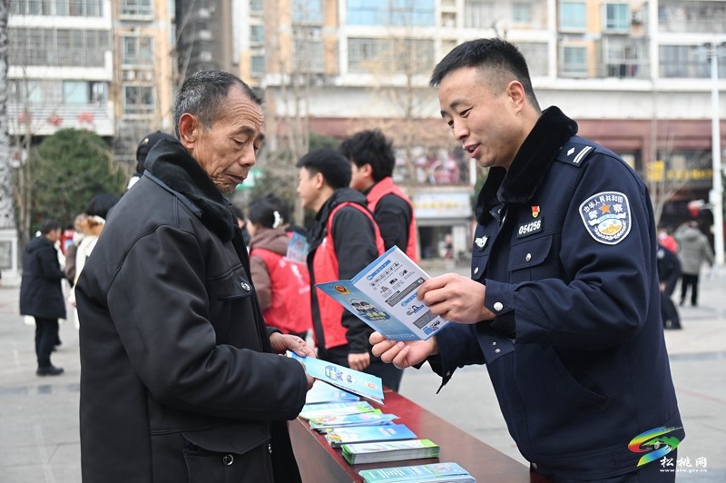 松桃：開(kāi)展系列活動(dòng)慶祝中國(guó)人民警察節(jié)