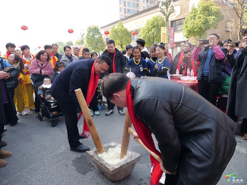 希望城第五屆業(yè)主年會，傳統(tǒng)民俗點燃鄰里情