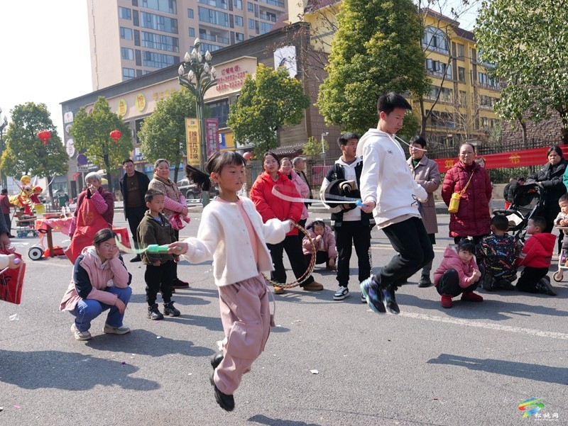 希望城第五屆業(yè)主年會，傳統(tǒng)民俗點燃鄰里情