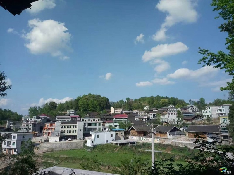 群眾性活動(dòng)，讓群眾唱主角  ——從松桃自治縣正大鎮(zhèn)地容村慶新春籃球友誼賽透視農(nóng)村群眾性文化活力
