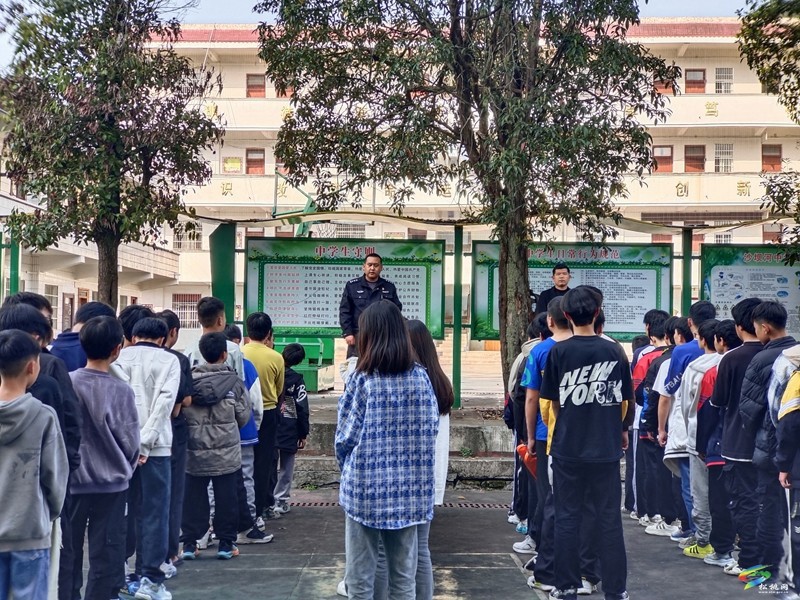【未成年人保護(hù)】沙壩河鄉(xiāng)開展法治進(jìn)校園主題活動(dòng)?
