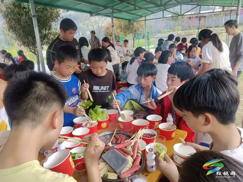 妙隘鄉(xiāng)完小：春日研學(xué)，桃源逐夢(mèng)