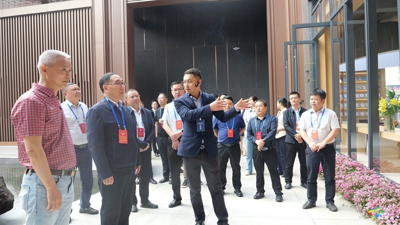 政協(xié)第十五屆松桃苗族自治縣委員會(huì)常務(wù)委員會(huì)第21次會(huì)議召開(kāi)