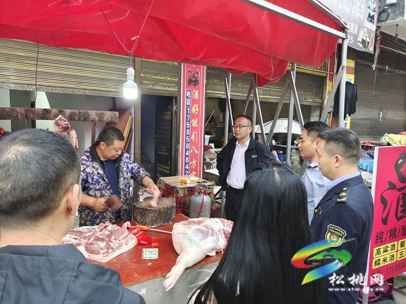 長興堡鎮(zhèn)開展占道經(jīng)營專項(xiàng)整治工作