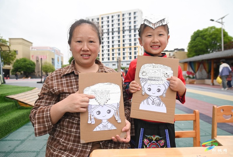 松桃第三幼兒園：舉辦幼兒版“四月八”活動(dòng)，超萌～