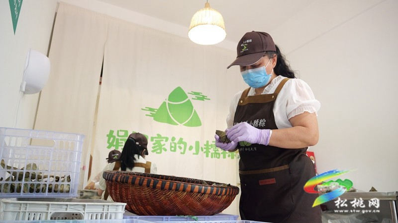 【網(wǎng)絡(luò)中國節(jié)·端午】松桃：端午臨近  粽子“俏”市場