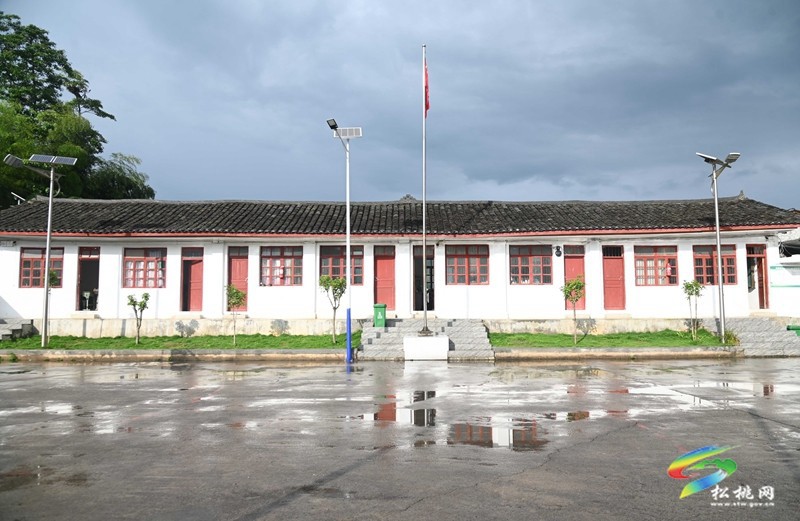 烏羅鎮(zhèn)小河村完?。簥^力托起35個(gè)鄉(xiāng)村孩子的求學(xué)夢(mèng)
