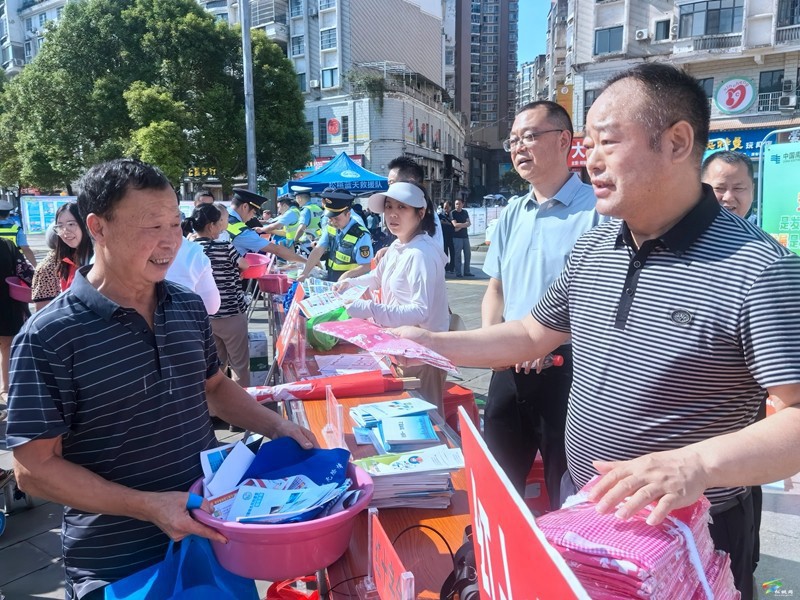 松桃：“安全生產(chǎn)月宣傳活動”共筑安全防線
