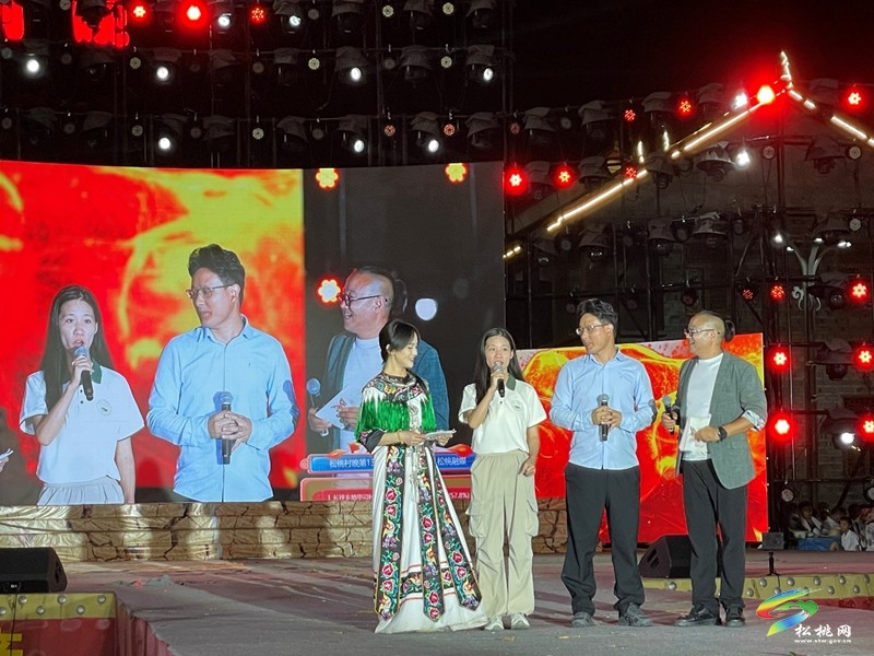 松桃：“農(nóng)耘逐夢”小分隊與苗鄉(xiāng)共赴振興之約