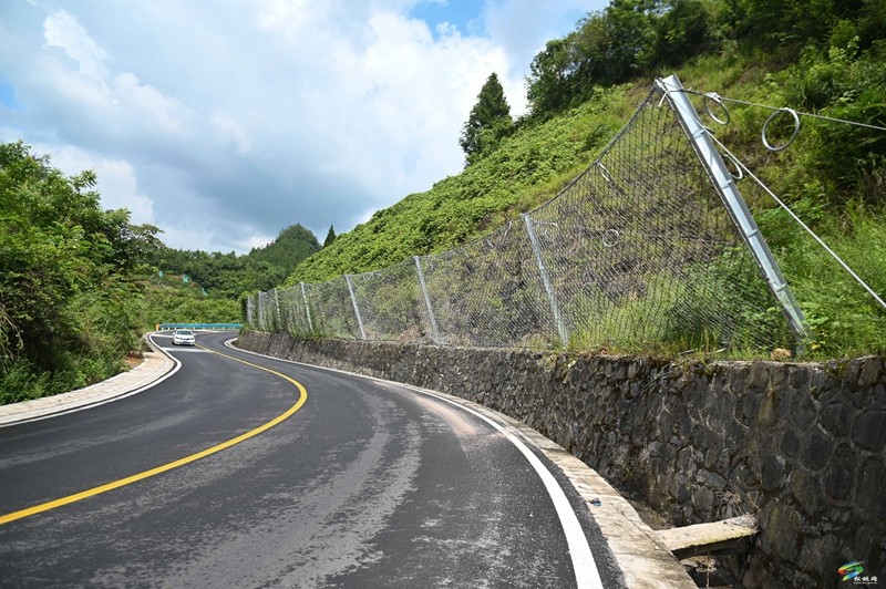 松桃：推進(jìn)國(guó)道提級(jí)改造?筑牢安全路網(wǎng)根基