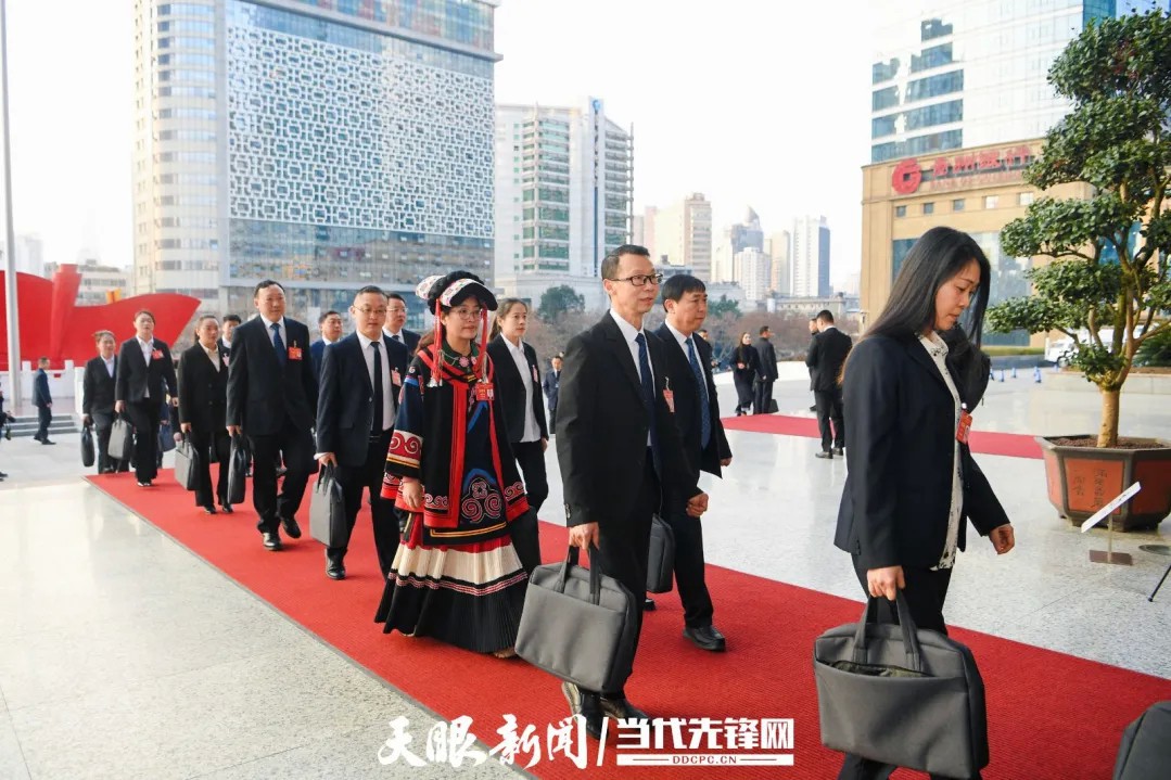 正在直播｜貴州省十四屆人大三次會議開幕會
