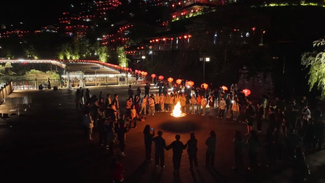 【武陵視界】“我們的春晚”即將盛大啟幕，酉陽(yáng)旅游新春活動(dòng)精彩紛呈