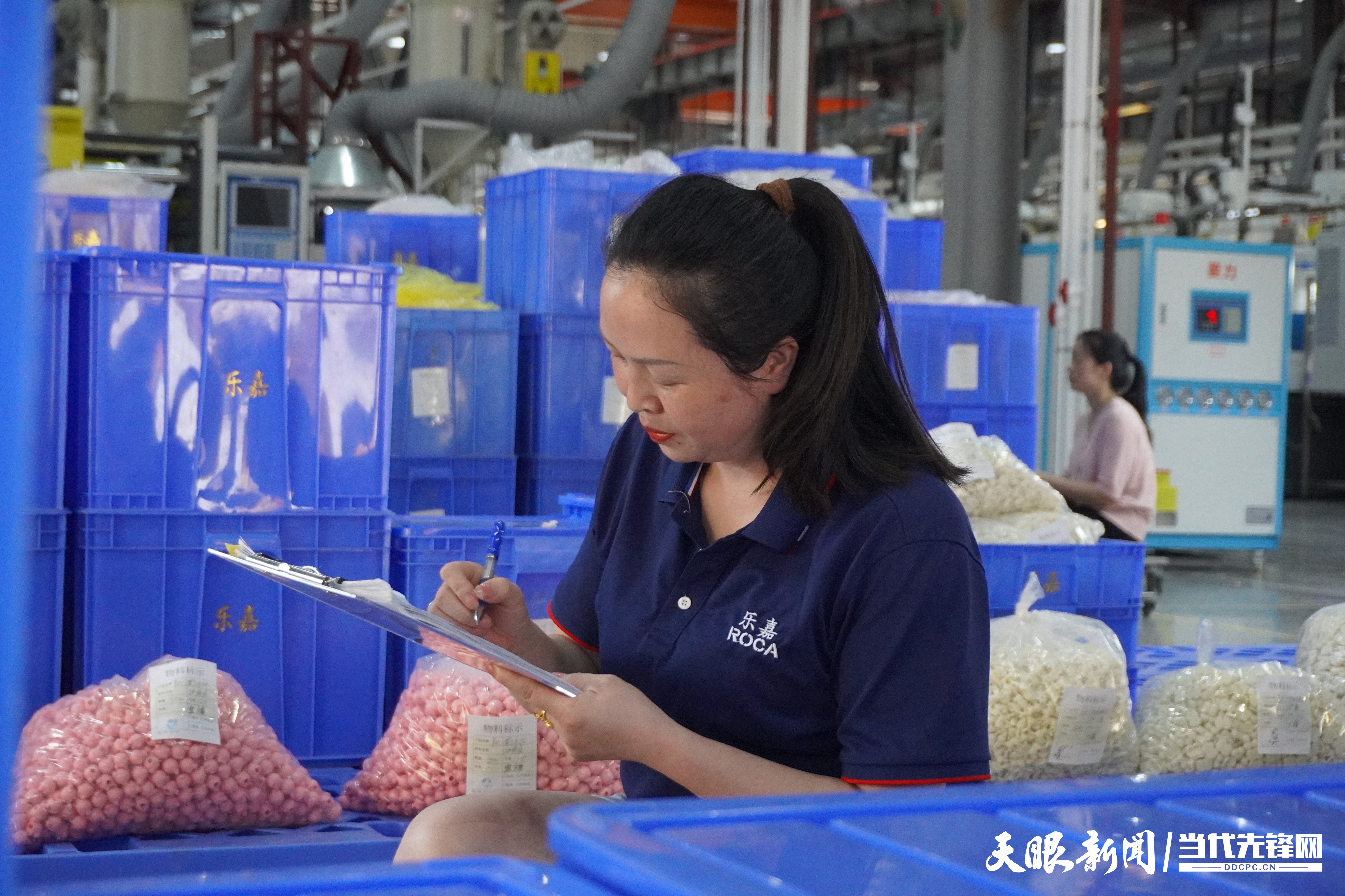 超1300人實現(xiàn)“家門口上班”！松桃玩具工坊讓深山與世界同步