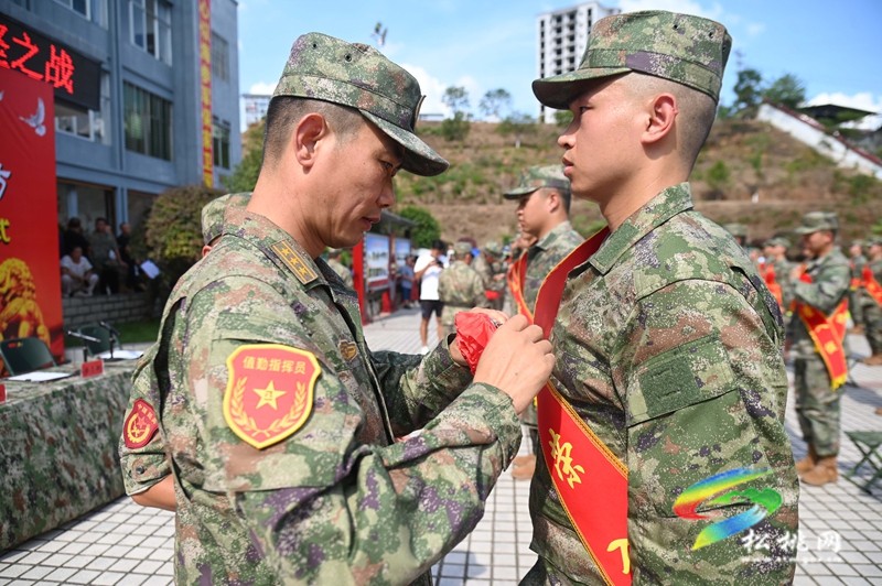 松桃舉行2025年下半年新兵歡送儀式